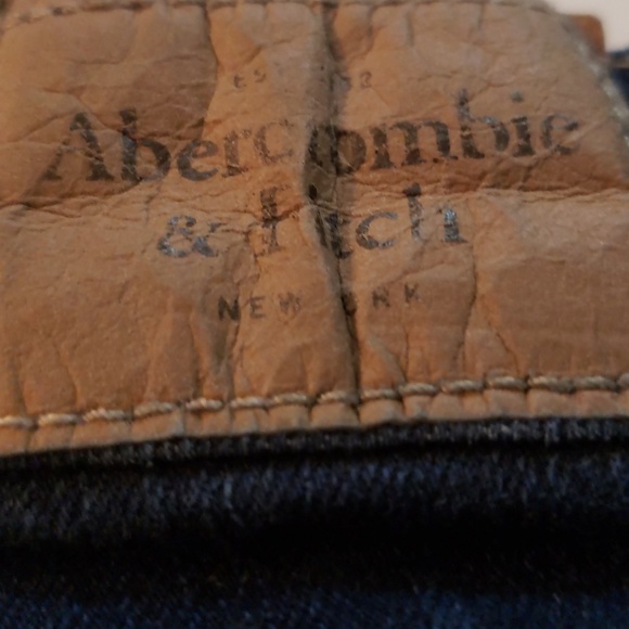 Abercrombie & fitch - Picture 5 of 5